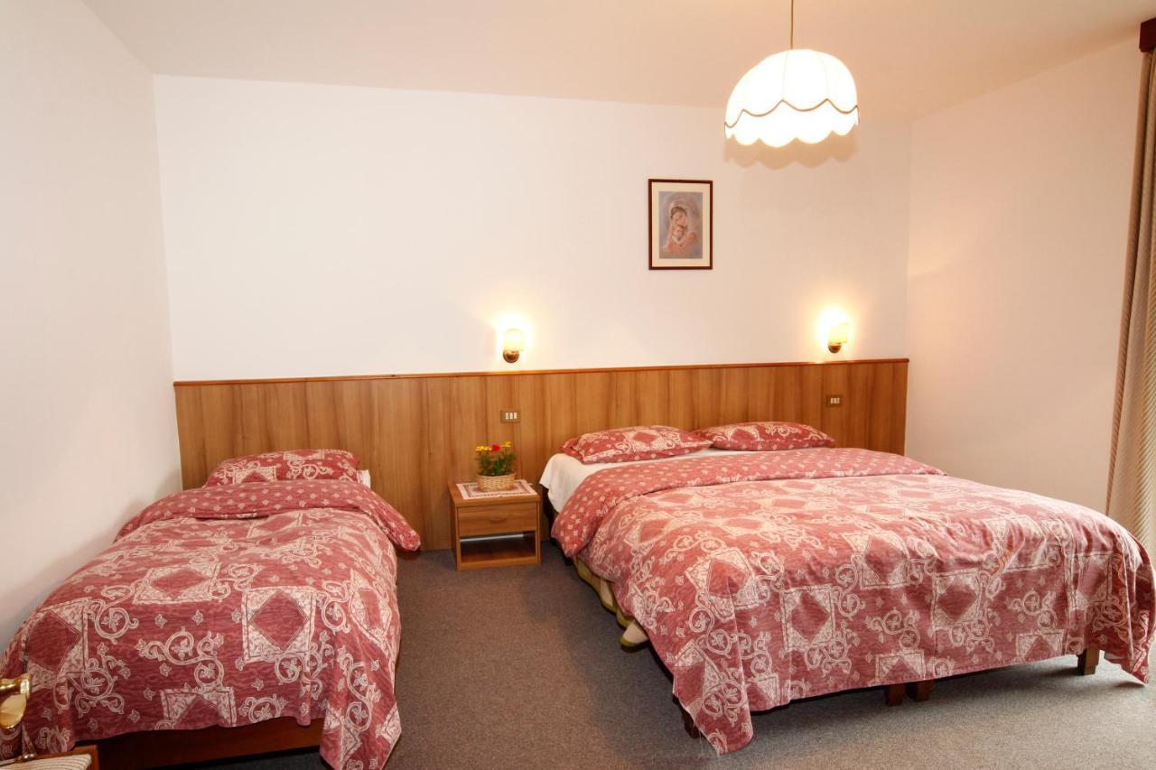 Appartamenti Lezuo Iris Arabba Room photo