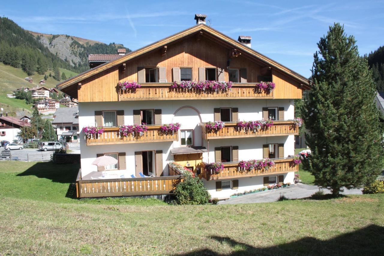 Appartamenti Lezuo Iris Arabba Exterior photo